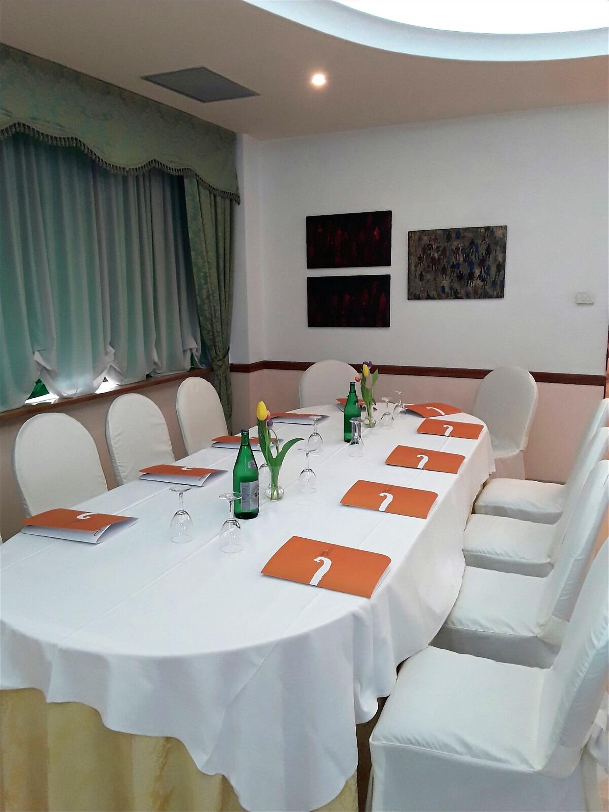 Hotel Ristorante La Piana Telese Terme Exterior photo